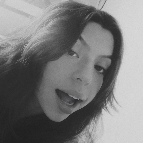 Meet your Posher, Randi - Picture 2 of 2